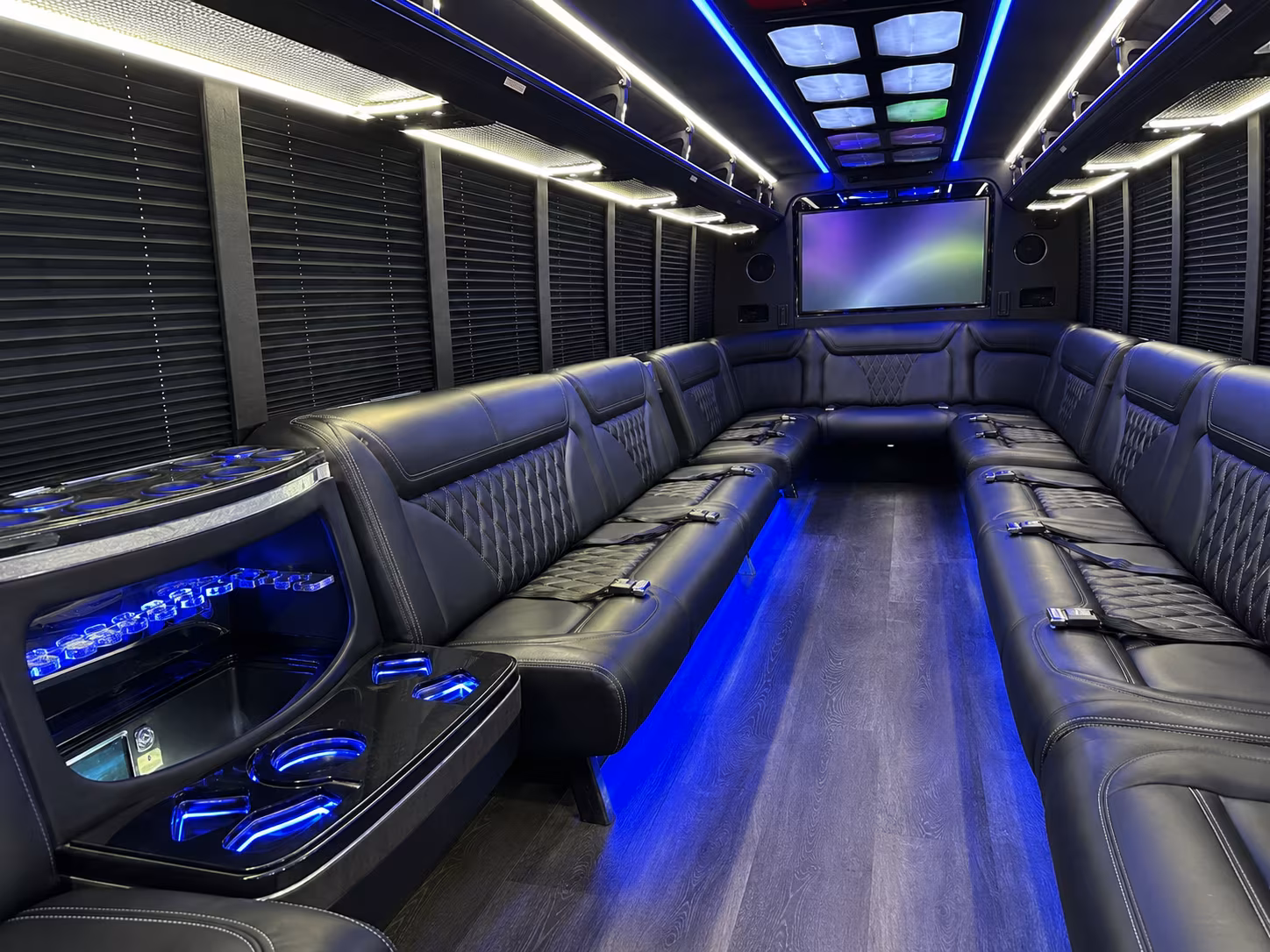 highland 20 passenger party bus inside