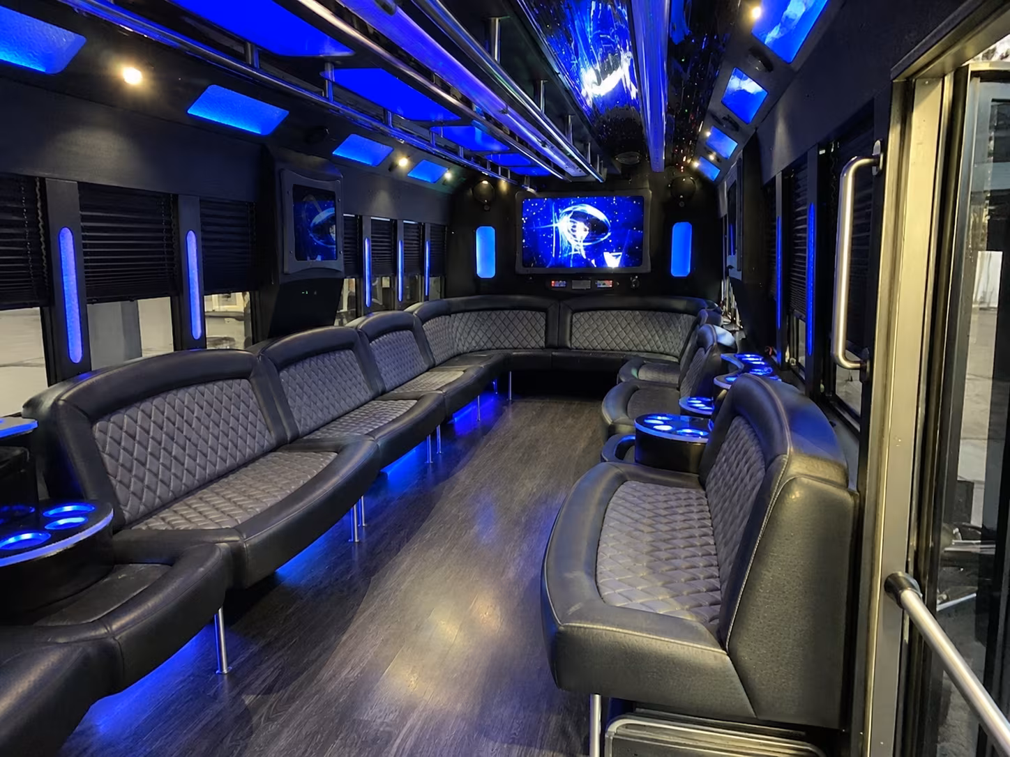 highland 28 passenger party bus interior