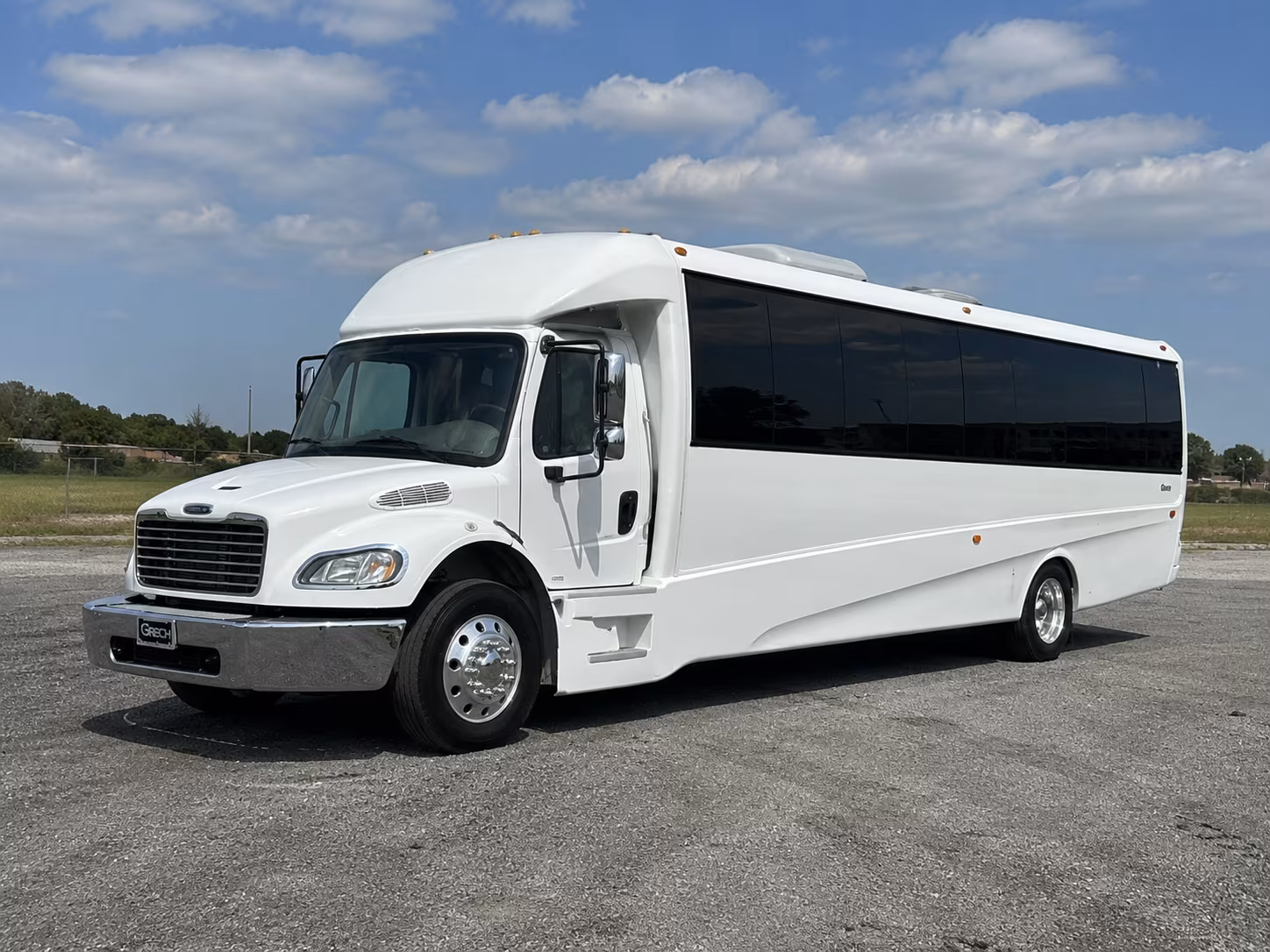 highland 50 passenger party bus